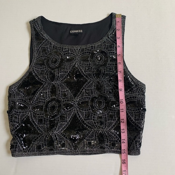 Express Crop Top - Picture 7 of 7